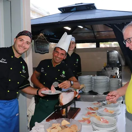Hotel La Bussola 3*
