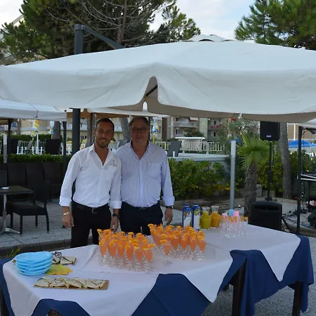 La Bussola Hotel