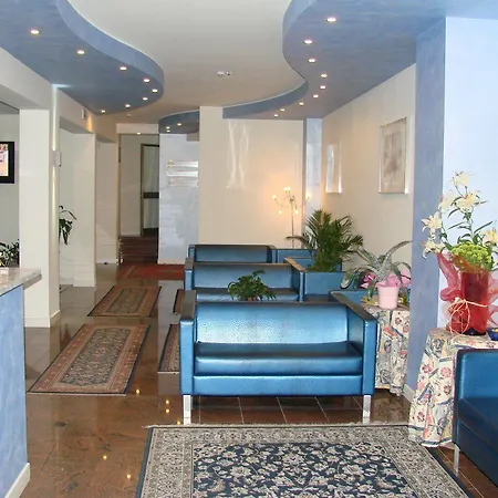 Hotel La Bussola 3*