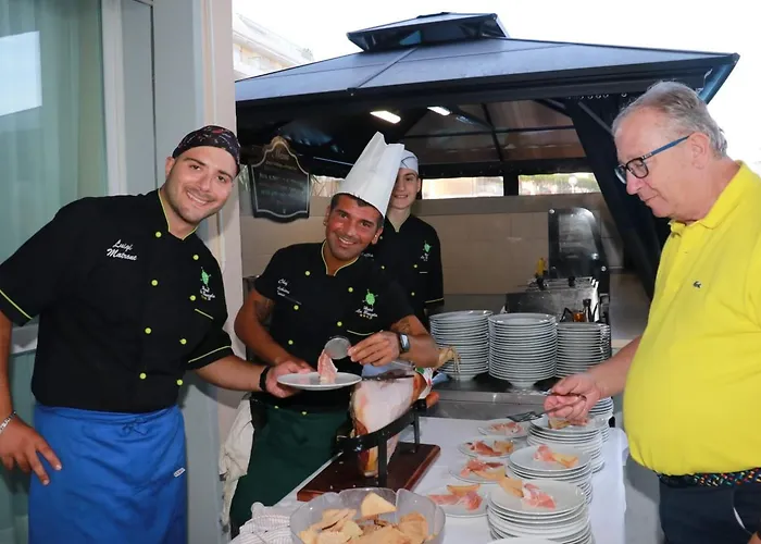 Hotel La Bussola 3*