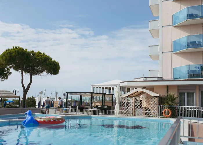 La Bussola Hotel 3*