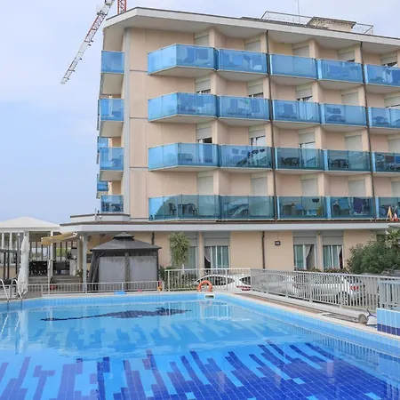 호텔 La Bussola 리도 디 예솔로