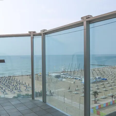 La Bussola 호텔 리도 디 예솔로