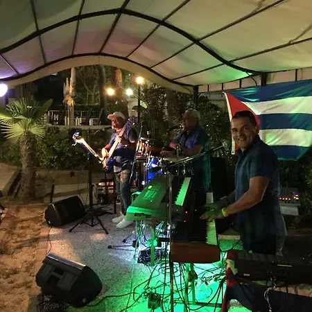 ホテル La Bussola 3*