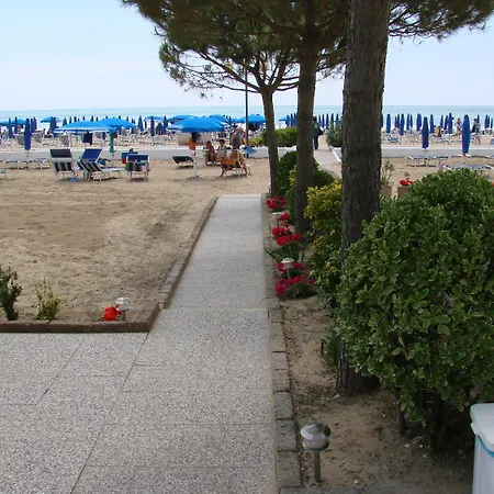 La Bussola ホテル 3*