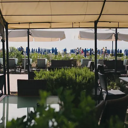 La Bussola 호텔 3*