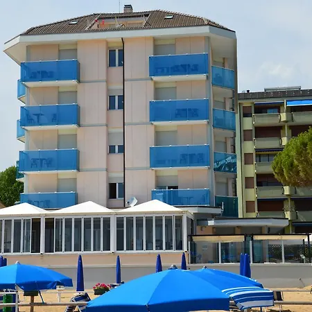 La Bussola 3* リド・ディ・イエゾロ