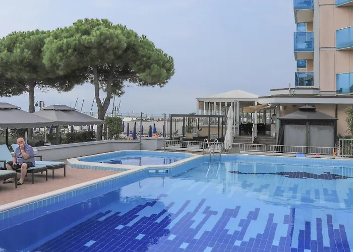 La Bussola Hotell